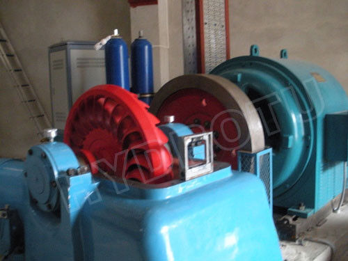 Edelstahl 0Cr13Ni4Mo Runner Turgo Wasserkraftanlage 100KW 2000KW Nennleistung Impulsewasserkraftanlage